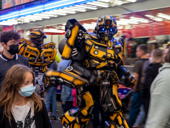 Les transformers se promènent à la grande ducasse
